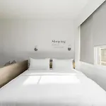 Апартаменты Garden By Halu! - Free Parking, Next To Efkleidis Metro *
