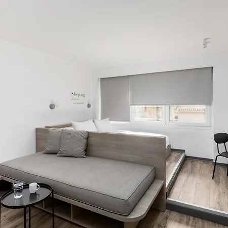 Garden By Halu! - Free Parking, Next To Efkleidis Metro *