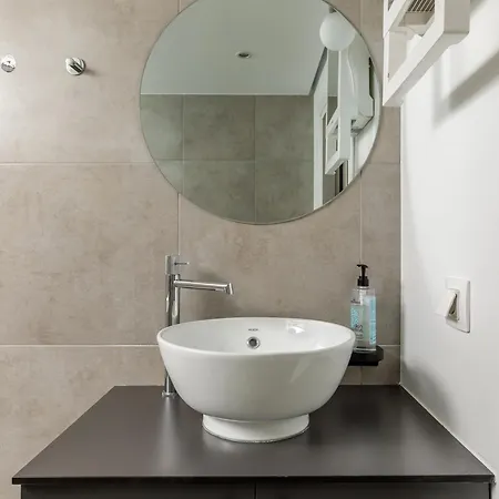 Garden By Halu! - Free Parking, Next To Efkleidis Metro