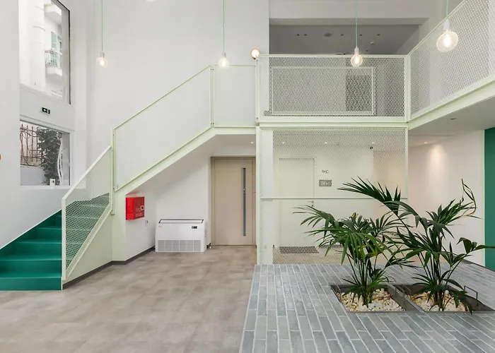 Garden By Halu! - Free Parking, Next To Efkleidis Metro